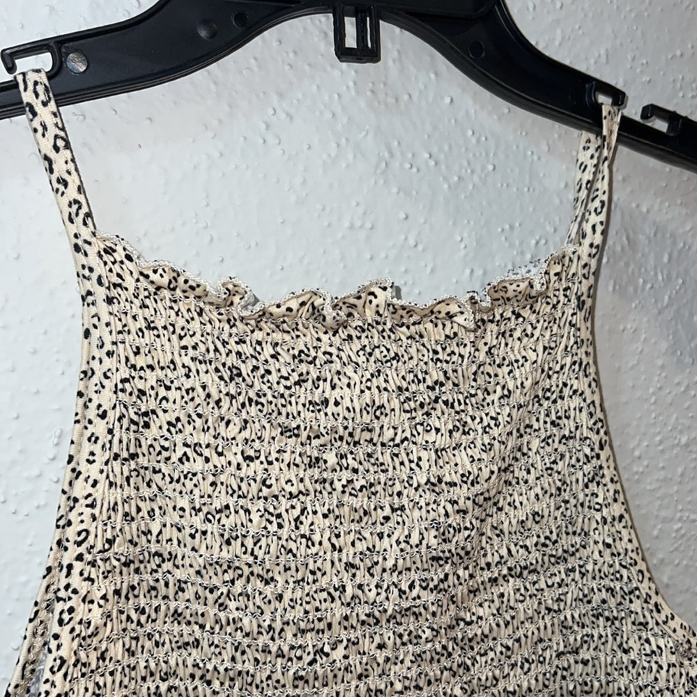 Scrunched Ruffle Tank Top - Picture 5 of 5
